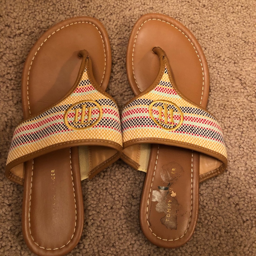 Tommy Hilfiger Flip Flops!🌟